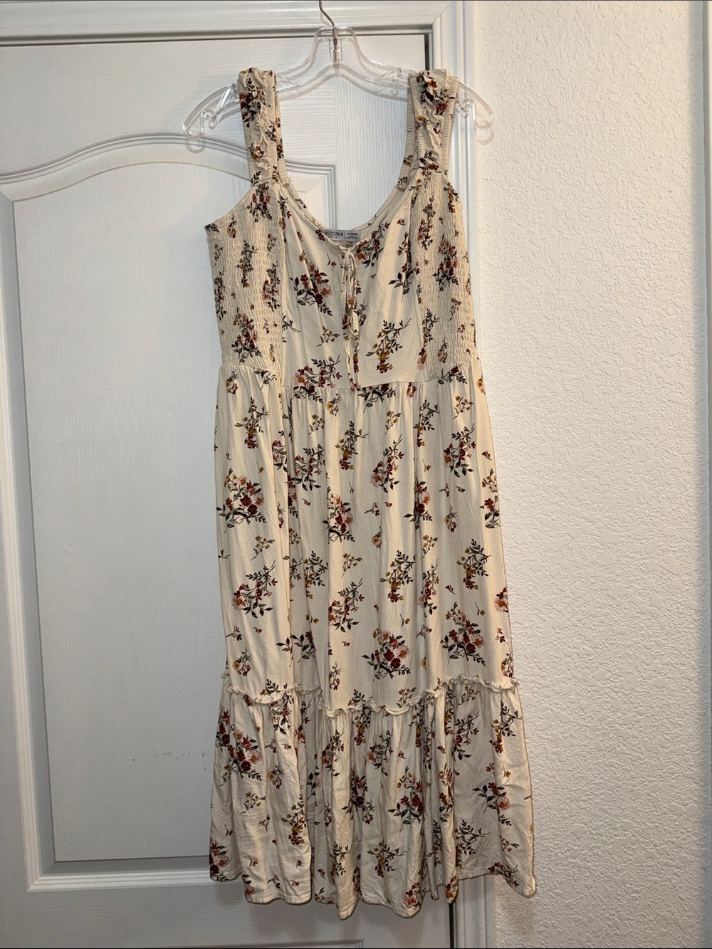 NWOT Arizona Jean Company Cream Floral Tiered Midi Dress